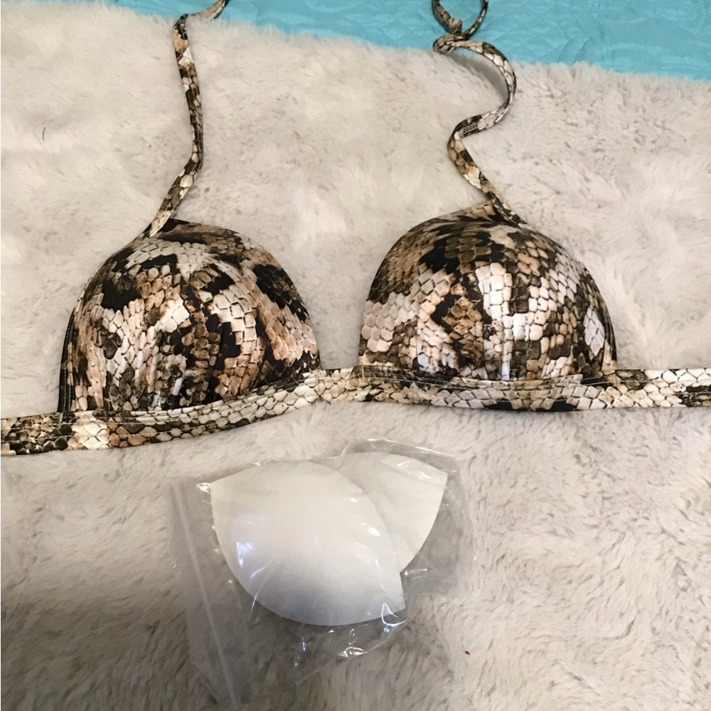 VENUS Snakeskin Print Bikini Top
